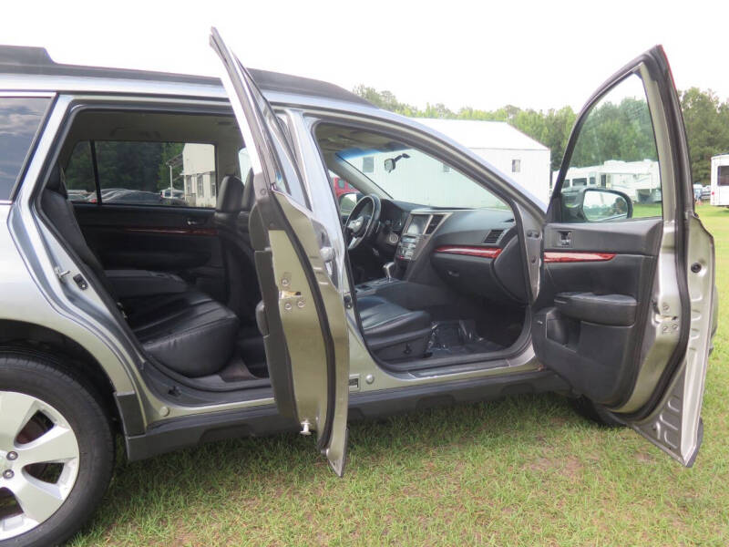 2010 Subaru Outback 2.5i Limited