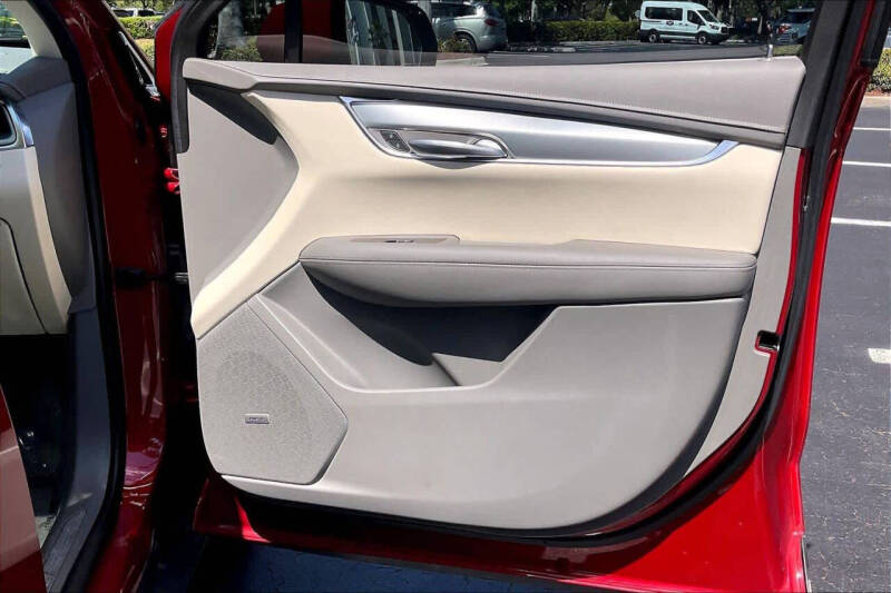 2021 Cadillac XT5 Premium Luxury