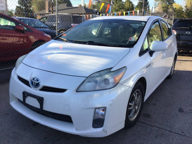 2010 Toyota Prius for sale at Queen Auto Sales in Denver CO