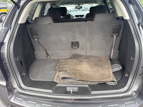 2017 Chevrolet Traverse LT