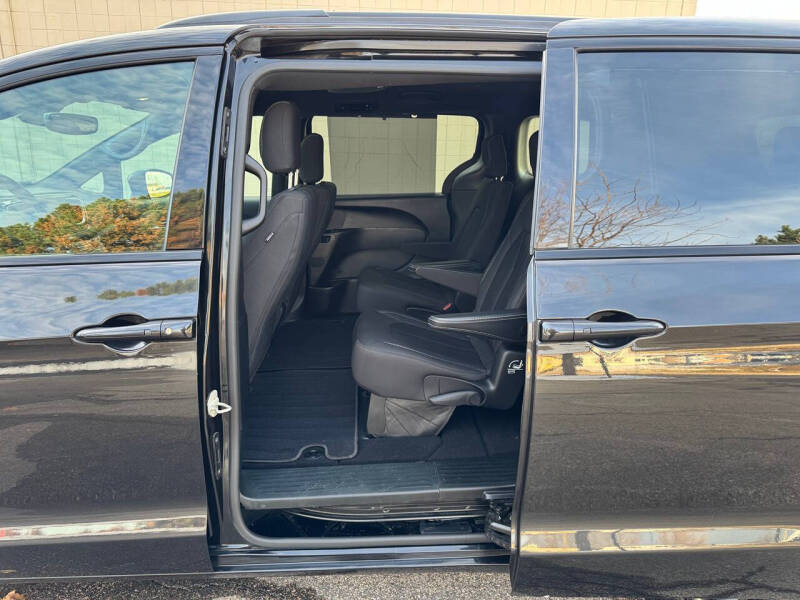 2019 Chrysler Pacifica Touring Plus