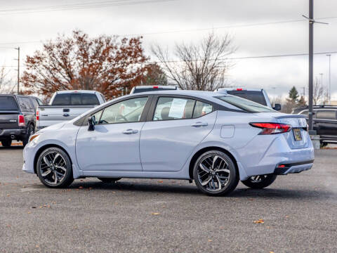 2024 Nissan Versa SR