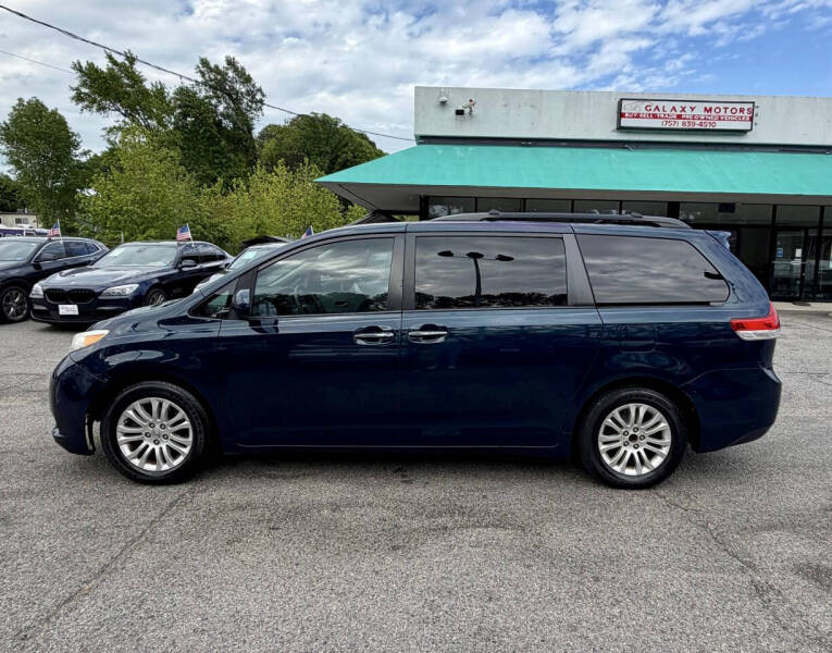 2012 Toyota Sienna XLE 8-Passenger