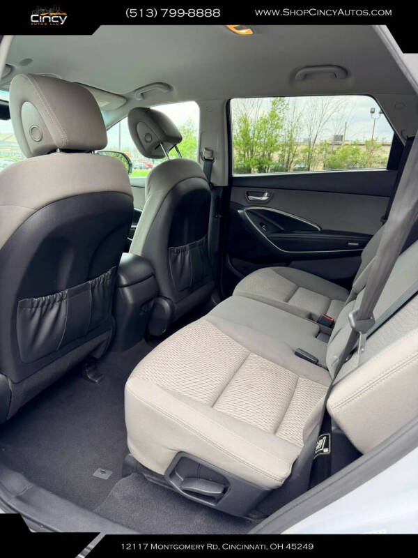 2016 Hyundai Santa Fe SE
