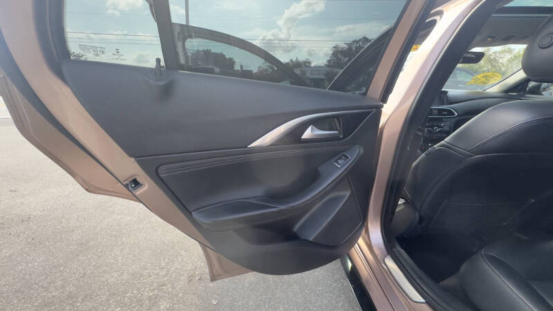 2018 Infiniti QX30 Premium