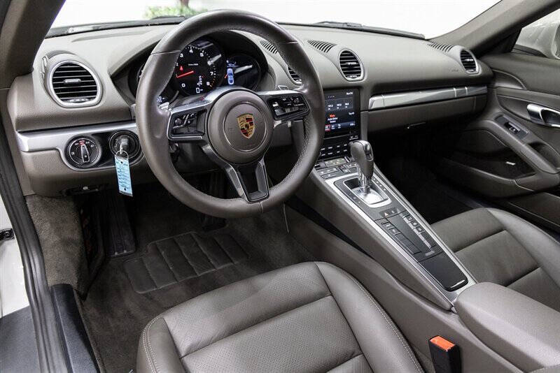 2019 Porsche 718 Cayman