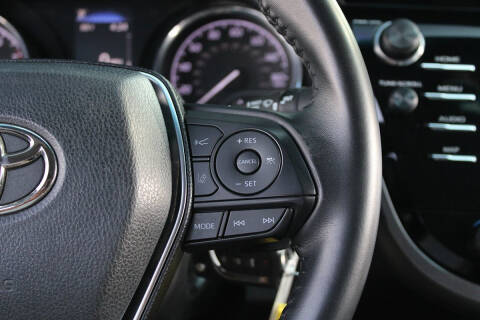 2020 Toyota Camry SE