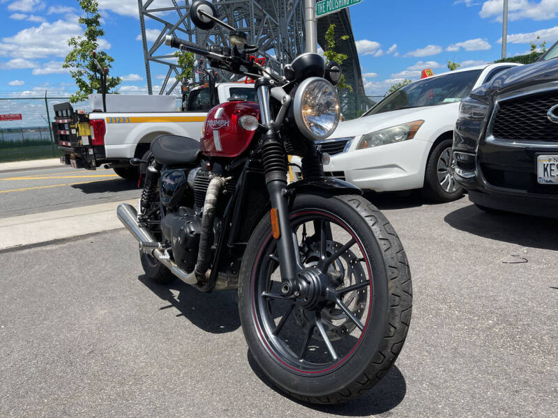 2016 Triumph Mcy