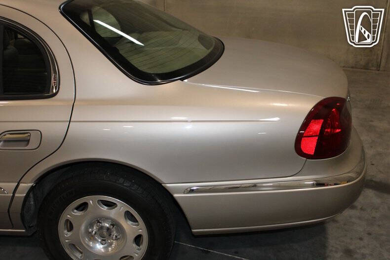 1999 Lincoln Continental