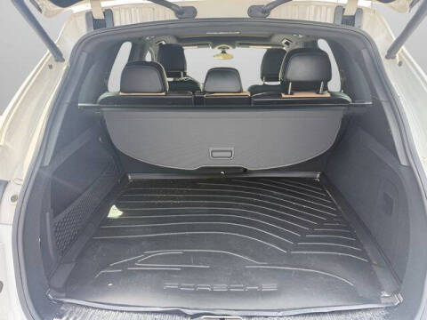 2018 Porsche Cayenne Platinum Edition