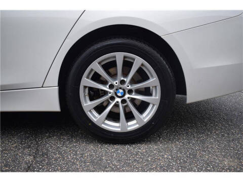 2017 BMW 3 Series 320i xDrive