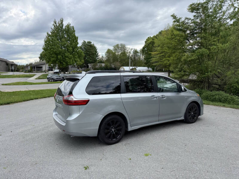 2020 Toyota Sienna XLE 7-Passenger