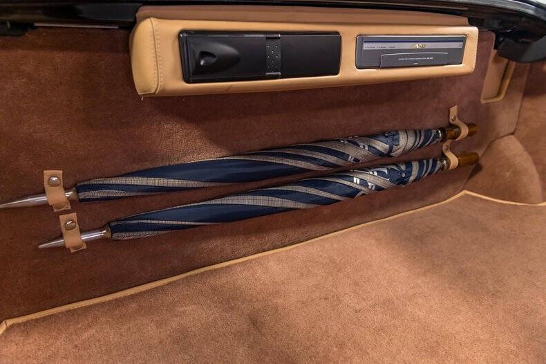 2001 Rolls-Royce Park Ward