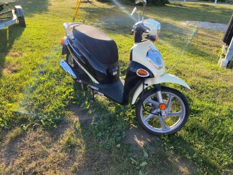 2009 Kymco 150cc People Super 8 for sale at R & R Motors in Queensbury NY
