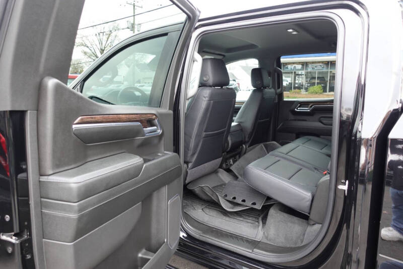 2024 GMC Sierra 1500 Elevation Standard