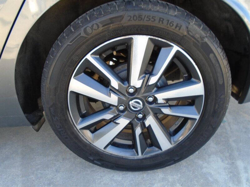 2021 Nissan Versa SV