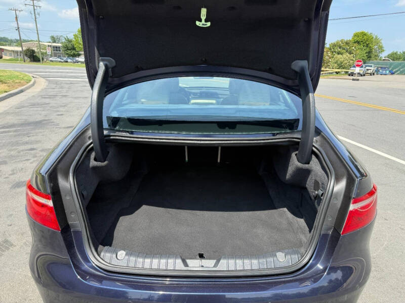 2018 Jaguar XF 35t Prestige