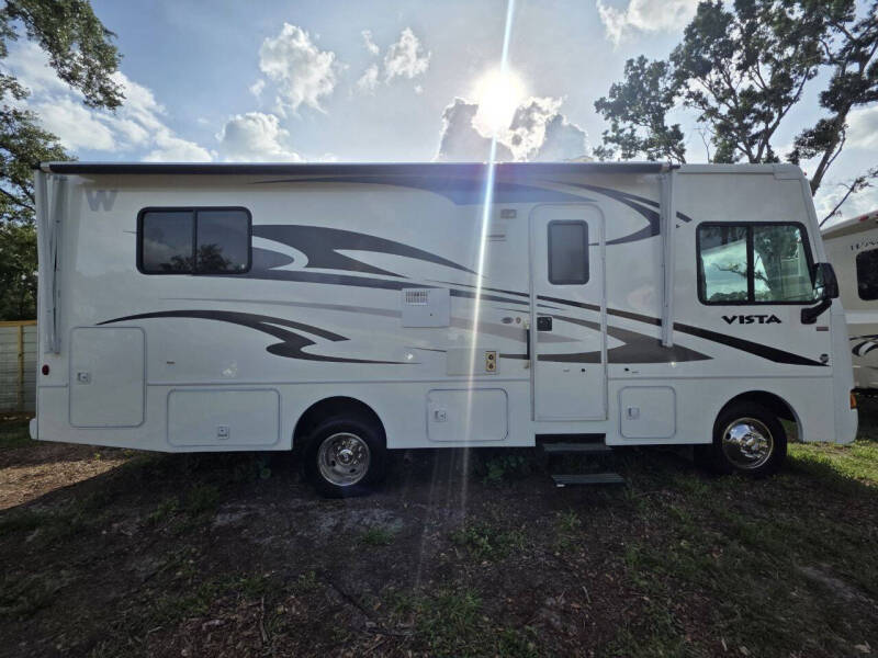2013 Winnebago Vista