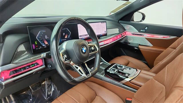 2023 BMW 7 Series 740i