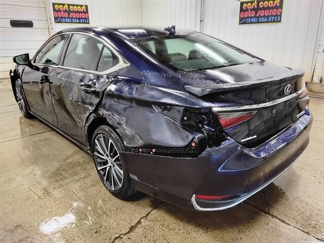 2025 Lexus ES 300h
