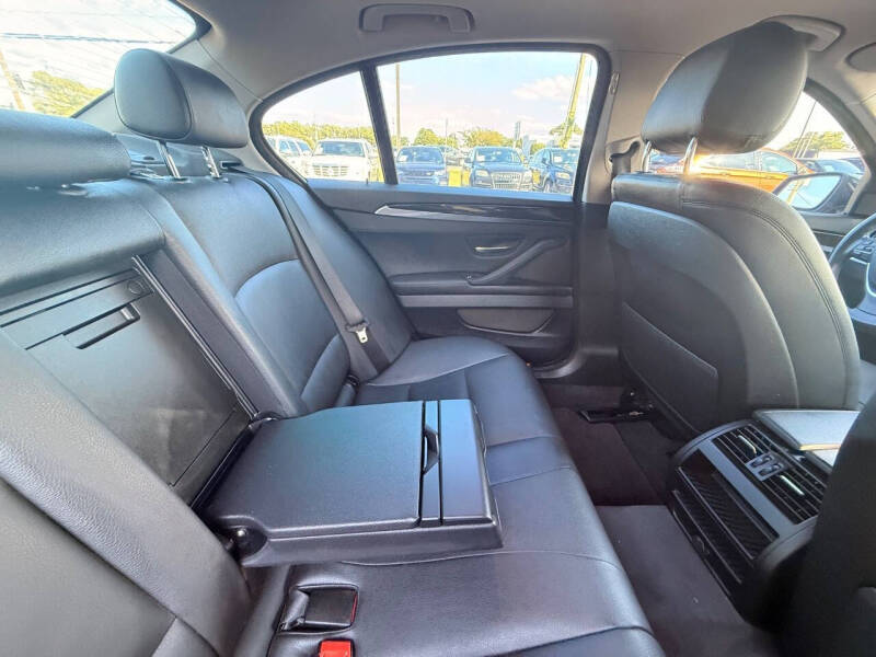 2016 BMW 5 Series 528i