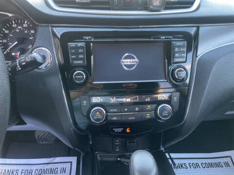 2016 Nissan Rogue SV