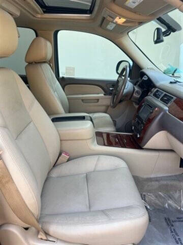 2014 Chevrolet Suburban LTZ