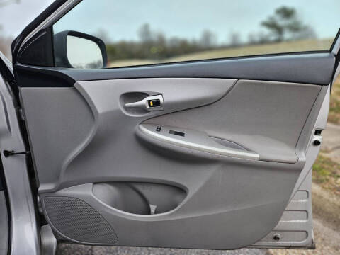 2012 Toyota Corolla LE