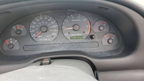 2002 Ford Mustang Deluxe