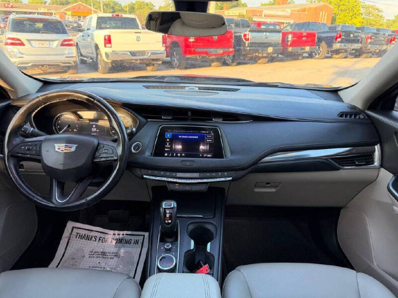 2019 Cadillac XT4 Luxury