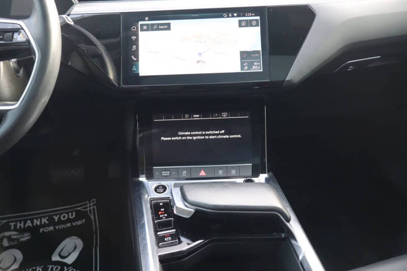 2021 Audi e-tron quattro Premium