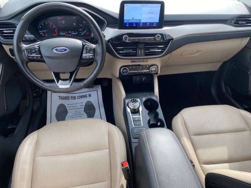 2021 Ford Escape SEL