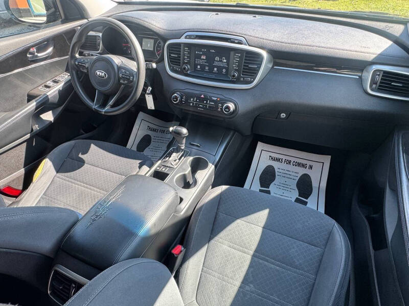2018 Kia Sorento LX