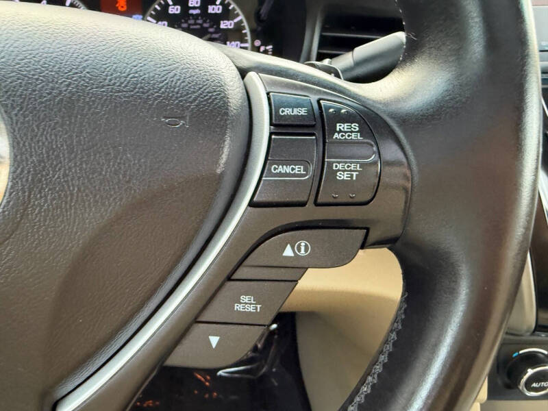 2013 Acura ILX 2.0L w/Tech