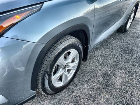 2021 Toyota Highlander LE