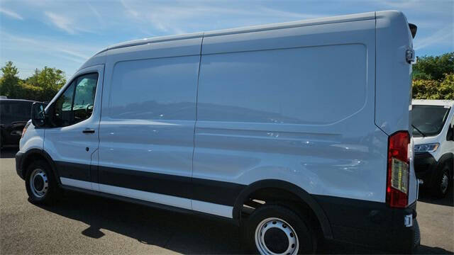 2024 Ford Transit 250