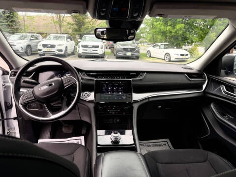 2021 Jeep Grand Cherokee L Laredo
