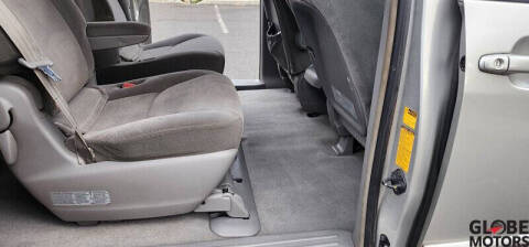 2004 Toyota Sienna LE 7 Passenger