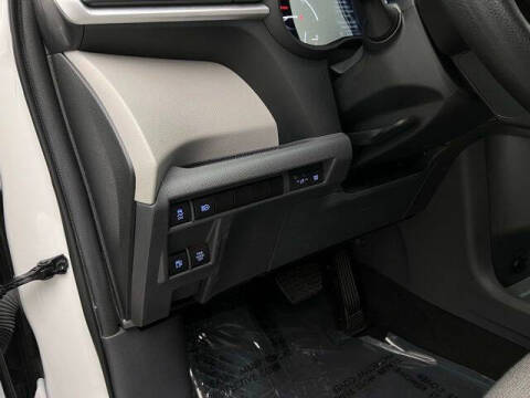 2024 Toyota Sienna LE 8-Passenger