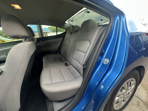 2018 Hyundai Elantra SE