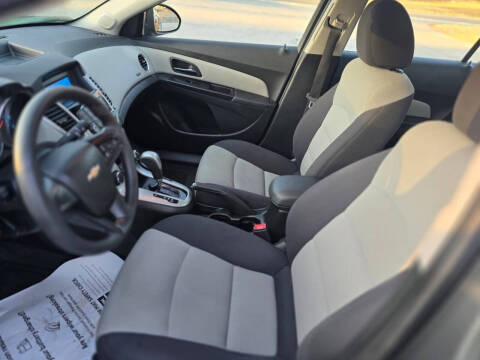 2013 Chevrolet Cruze LS Auto