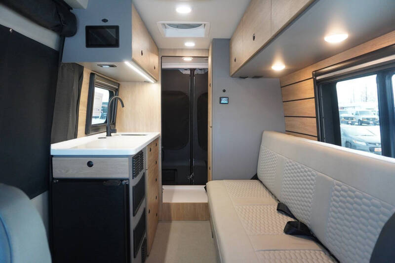 2025 Mercedes-Benz Sprinter