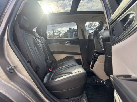 2019 Lincoln Nautilus Reserve