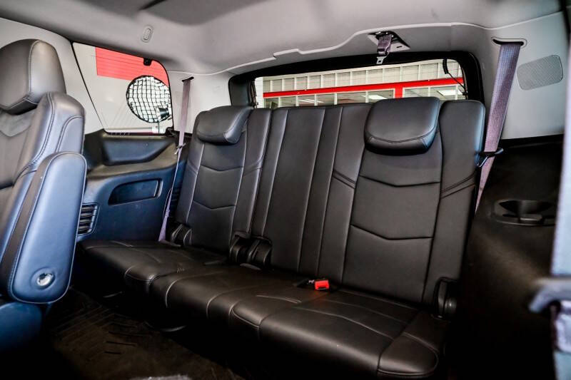 2016 Cadillac Escalade Luxury Collection