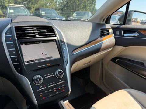 2017 Lincoln MKC Select