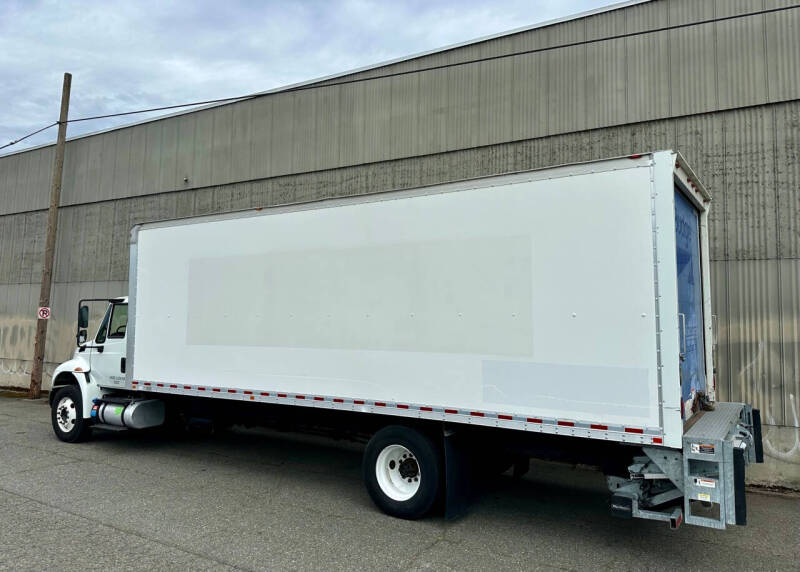 2018 International DuraStar 4300