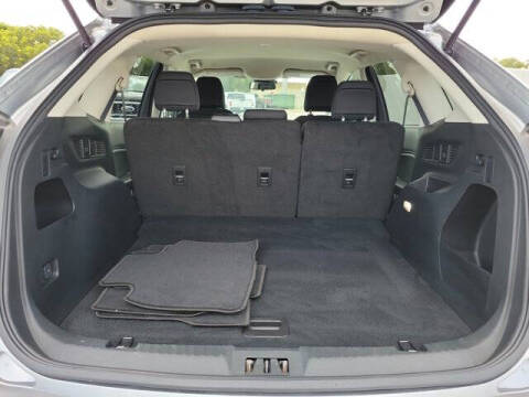 2022 Ford Edge SE
