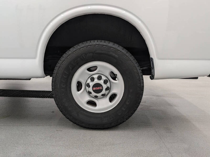 2021 GMC Savana 2500