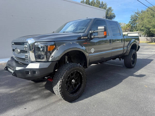 2016 Ford F-250 Super Duty Platinum's photo