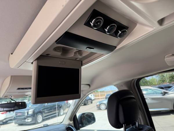 2014 Chrysler Town and Country Touring